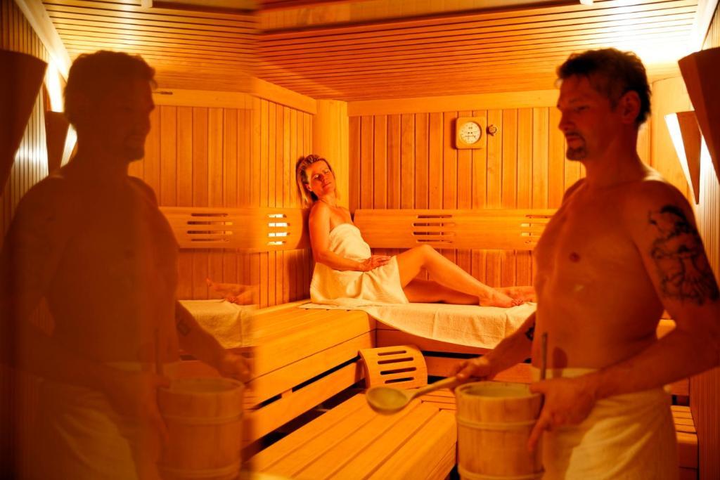 Hotel Stenitzer Бад Глайхенберг Стая снимка